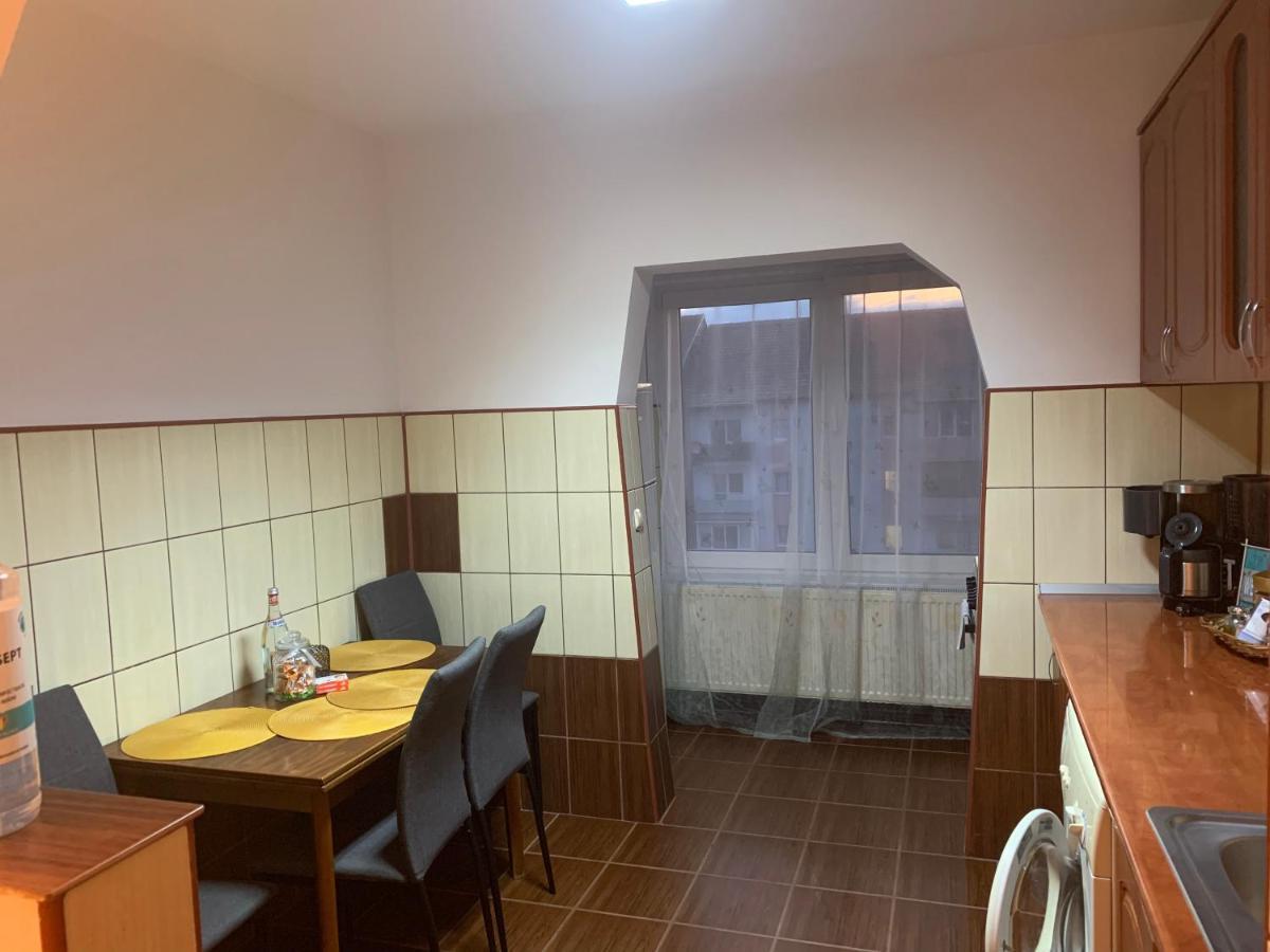 Cazare Medias, Apartament Modern Экстерьер фото